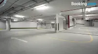 Ibis Styles Sharjah - parking