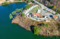 Cheolwon Noblesse Glamping Caravan - 2-Star