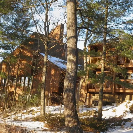 Westwind Inn on the Lake