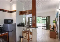 La Digue Self-Catering Apartments - balcony