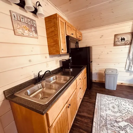 Charming Red Surry Cabin close to Acadia National Park and Bar Harbor