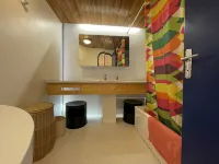 ARC 1600 Studio top floor south-facing terrace sleeps 4 - Homestays