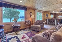 Lakefront Cabin on Snowmobile/UTV Trails - 3つ星