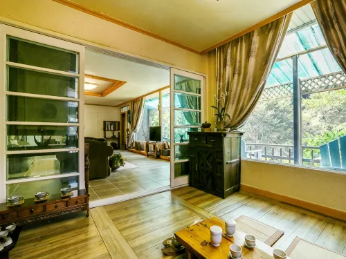 Goesan Romi House Pension - parking