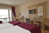 Ege Palas Business Hotel - プール