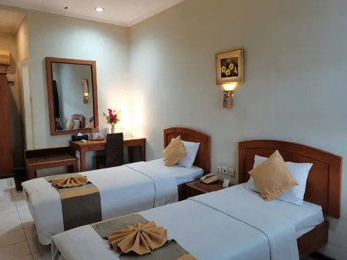 Hotel Catur Putra - Parkering