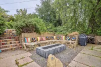 Ojai Valley East End Chic Ranch Home: Views, Nature, 8' Hot Tub, Big, 2 Bedrooms - 4-Star