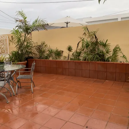 STUDIO Walking distance to beach.