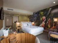 Douro Castelo Signature Hotel & Spa Hotels in Almacave