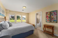 Bright Water Sunrise Home at Wapato Point Resort 5-bed Close to Sandy Beach/Pool
