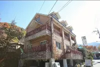 Hamyang Baekmusanjang Hwangtobang Pension - 家庭旅館
