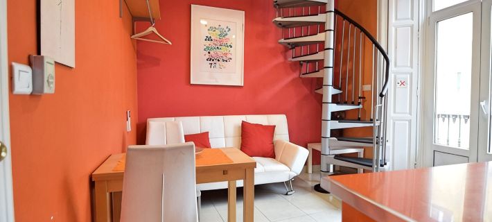 Apartamentos Marques de La Merced Отели в г. Малага