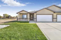 Beautiful new home in Broadmoor Subdivision - 4-Star