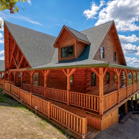Hocking Hills Laikyns Lodge with Indoor pool- Great View!