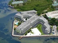 Tiki Themed Condo on Tampa Bay - de playa