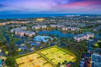 POSHPADZ -Villa Koalua Walk to Jupiter Beach-Prime Lake Views-Resort Setting - Kitchens