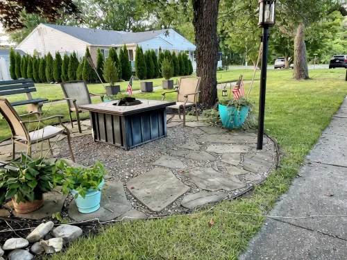 Beautiful fully renovated quad in Village Green - 4-Star
