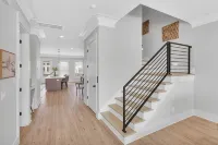 Luxury Massive Townhome, Pool, Elevator, Amenities - 4つ星