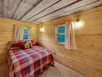 The 'Happy Go Fishing Cabin' at the Park Place (on Parks Rd) - 3-Star
