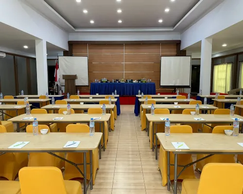 Wonua Monapa Hotel Resort Business Facilities Photos