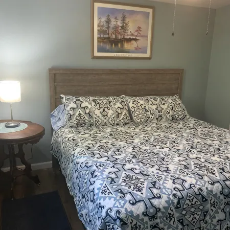 New lake view rental on Wolfcreek with boat ramp and lake access across the road