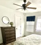 Fully Updated Beautiful Seabrook Barn Style Cottage - 3-Star