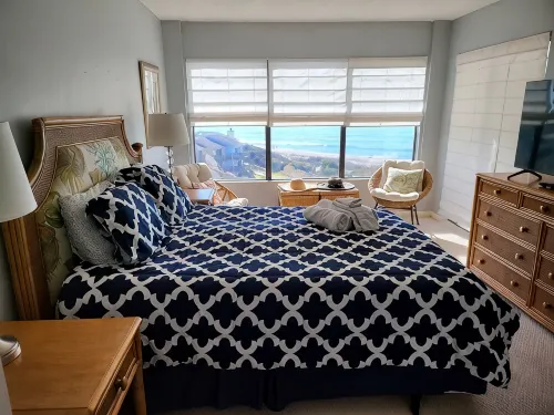 5th Floor View of Beach and Ocean- Full condo- 2 pools- - 2 estrellas