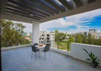 Midas 7 by HolidayKeys - Holiday Apartments
