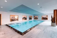 Boutique Hotel Nives - Luxury & Design in the Dolomites - Pools