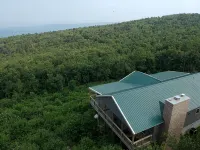Secluded Mountain Cabin with Spectacular Views- Hiker's Dream - 4 ดาว