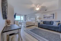 SIMPLY AMAZING VIEWS WITH 3 BALCONIES!! 4BR/4B/  ON THE INTRACOASTAL WATERWAY - 4-Star