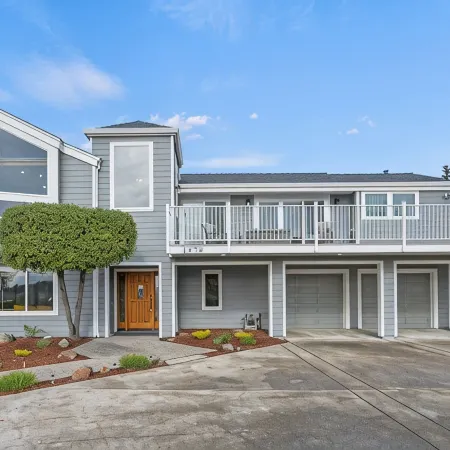 Renovated home w/ breathtaking views of the bay and new hot tub