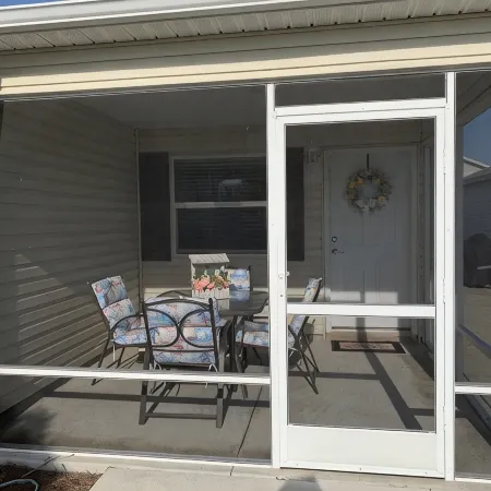Villa W 4 Person Golf Cart 1M to Brownwood SQ-No Xtra Guest Fees. Active Hosts