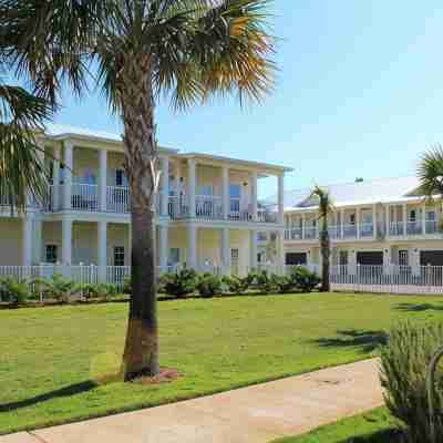 Relax and Unwind at Beach Time! Blocks from the Beach & Attractions! Hotel Exterior