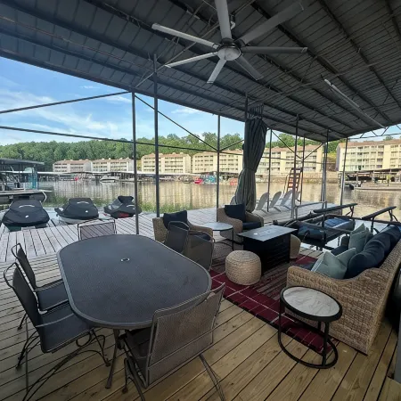 Quiet Retreat, Deep Calm Water. Note: Nightly Rate Includes Fees