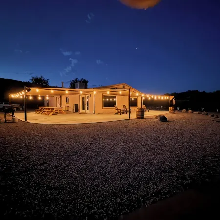 Wine Country Escape - 3 BR/2 BA Retreat - Orchard, Mountain Views & Large Patio