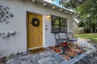 Adorable cottage central to everything - บ้านพักหลังเล็ก