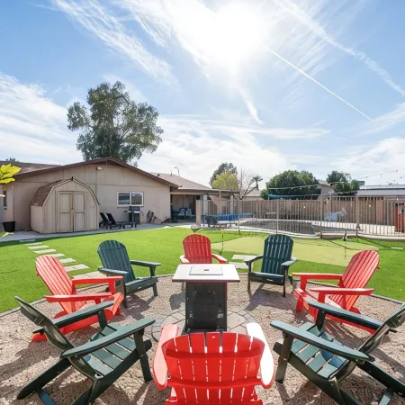 4Br Happy Harmont House w/ Private Pool • Near State Farm Stadium • Sleeps 10