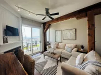 Relax in This Beautiful Condo on Lake Charlevoix! - Pools