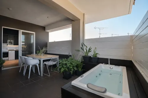 City's Best-Kept Secret, Chic & Luxe Getaway - 3-نجوم