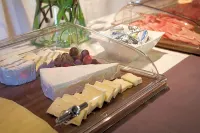 B&B De Dubbelmolen - breakfast