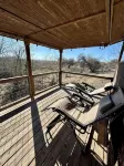 Private, quiet, rustic cabin. Minutes from Old Tunnel State Park - Chalets
