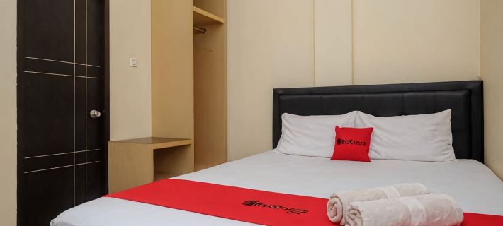 RedDoorz near Taman Pantai Alam Indah Tegal Hotel di Tegal