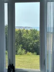 Where the Ocean Meets Rolling Hills in a Picturesque Landscape - 4 étoiles