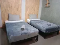 Phattararesort - parking