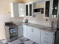 Diamond Breeze - Fully furnished apartment - 駐車場