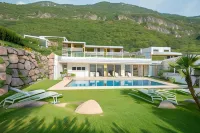 Hidalgo Suites - Pools