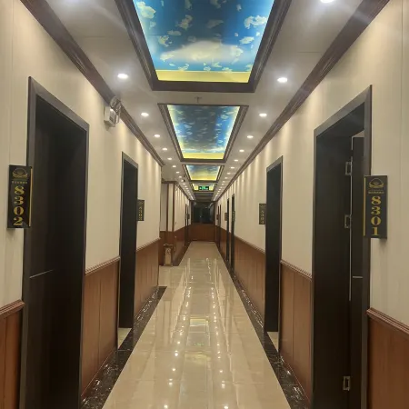 Shiqu Yongpei Highland Barley Hotel