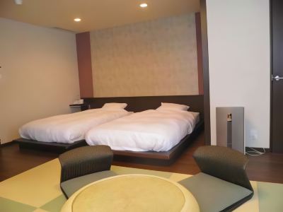 観察風呂付き羊蹄山側デラックス和洋室 湯元ニセコプリンスホテルひらふ亭の写真