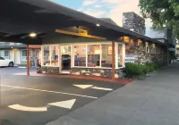 Thunderbird Lodge